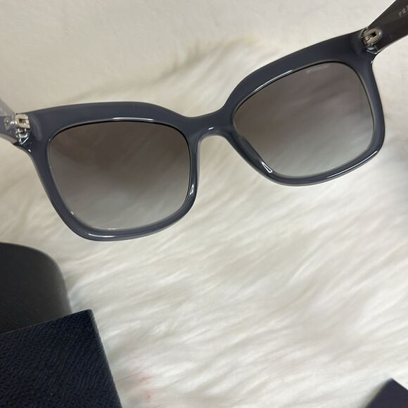 💯 Authentic Prada Sunglasses🍀 - Picture 9 of 14